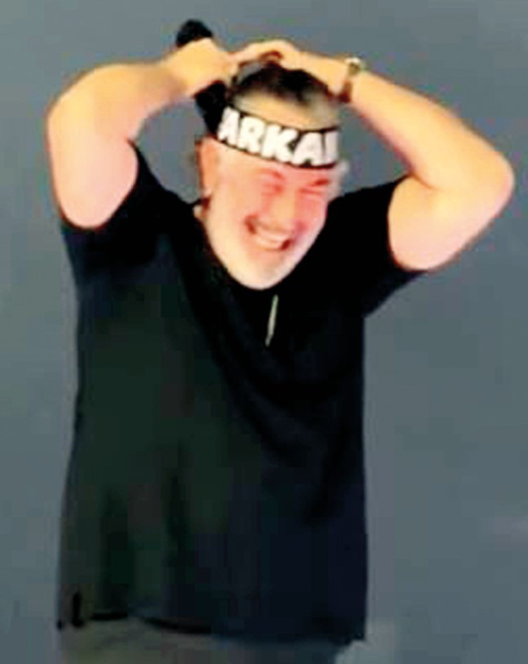 Tarkan ile Cem Yılmaz aynı sahnede... İşte kuzu kuzu geldim