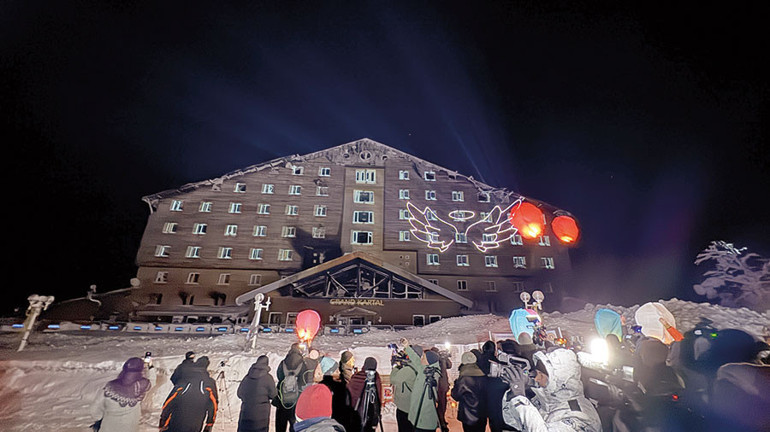 İçimizdeki yangın sönmedi... Kartalkaya kurbanları anıldı