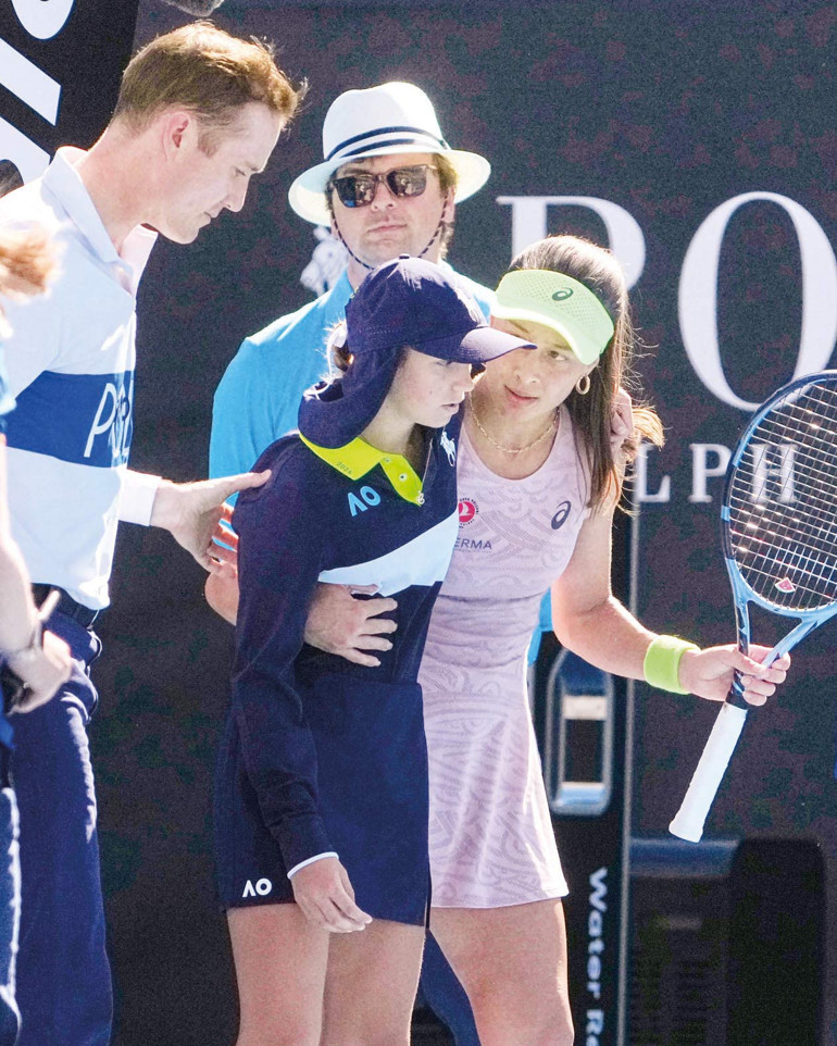 Avustralya açık tarihinde üçüncü tura yükselen ilk Türk tenisçi oldu… Zeynep Sönmez tarih yazıyor