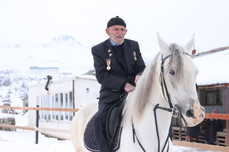 Arkadaşlarımın şehit olduğu aklıma geliyor