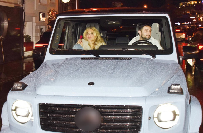 Milyonluk araçta dondurma keyfi