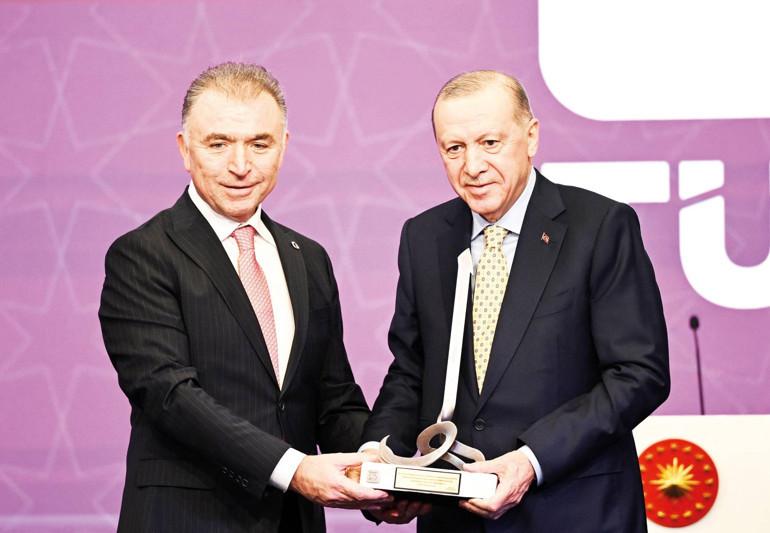 Erdoğan: Türkiye yeni dünya düzeninde kutupbaşı olacak