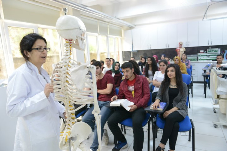  398 araştırmacı Türk üniversitelerinde görevlendirildi