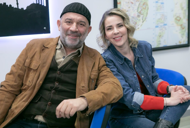 Arka Sokaklarda mutlu aile tablosu