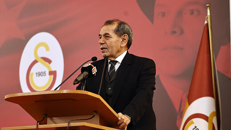 Galatasaray Başkanı Dursun Özbekten Okan Buruk ve transfer açıklaması