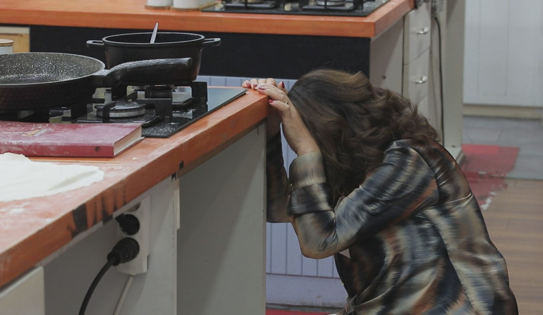 Gelinim Mutfaktada büyük tehlike... Fırın patladı, çekimlere ara verildi