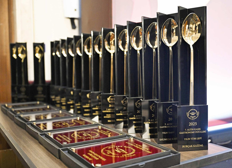 Gastronomi kazanında kaynayanlar