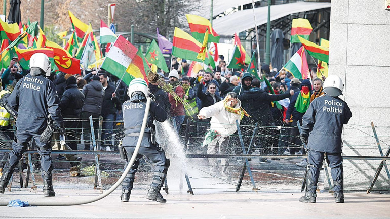 Suriye’deki Kürtler benim de akrabam