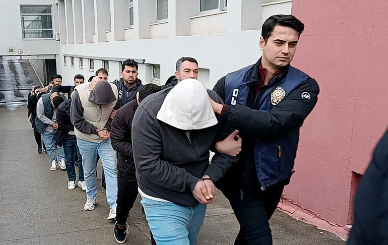 Yasa dışı bahis çetesi, ayda 50 milyon lirayı yurt dışına kaçırmış