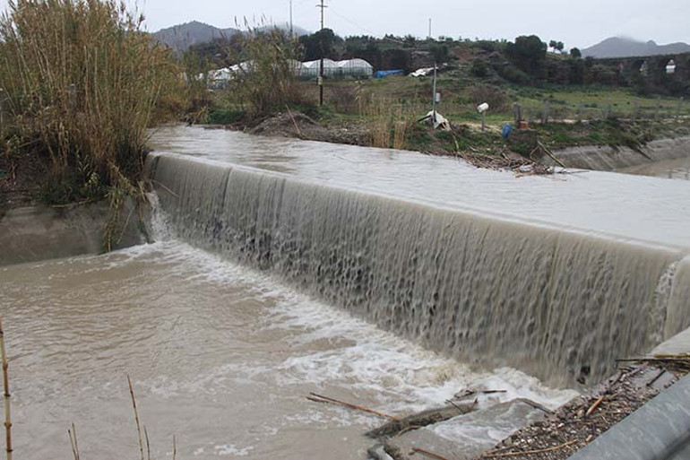 Kuvvetli sağanak başlıyor Meteoroloji tarih vererek il il uyardı: Yağış, kar ve fırtına geliyor İstanbul ve Ankara dahil birçok kentte etkili olacak