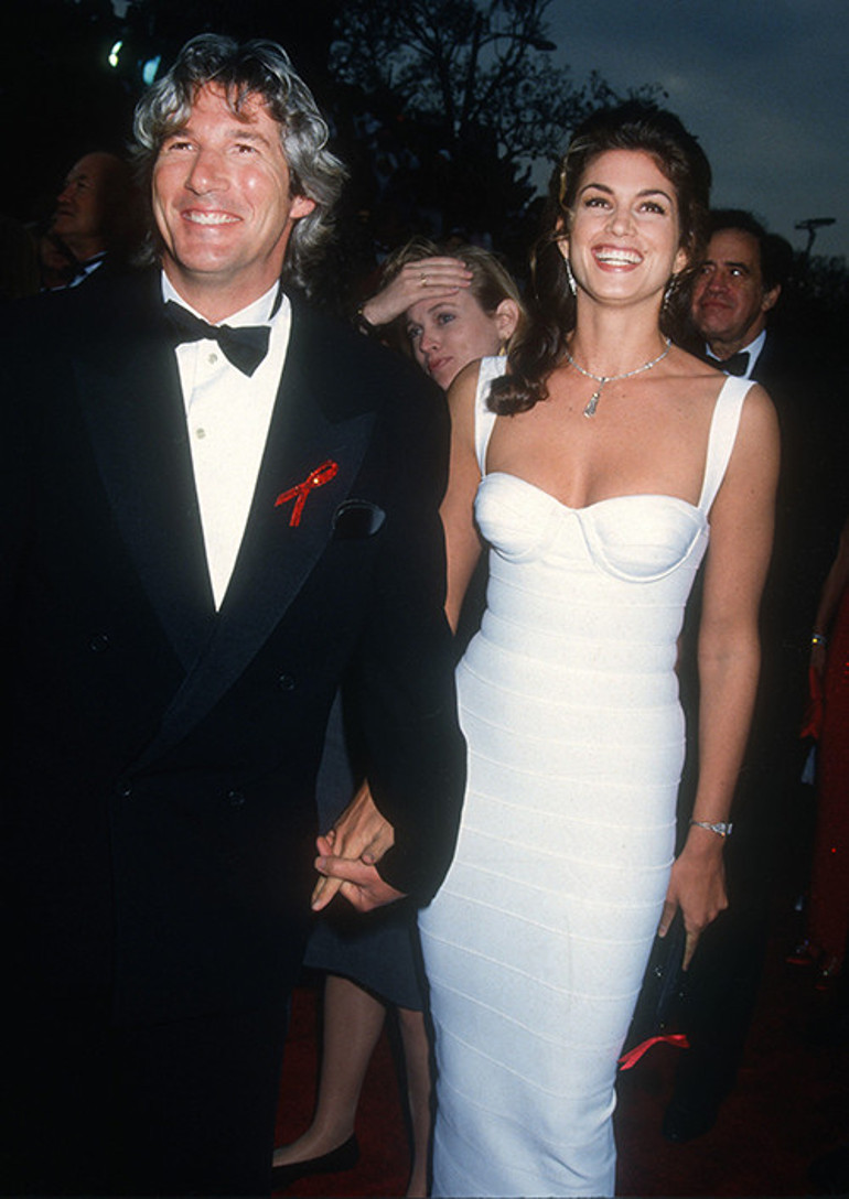  Hep devlet okulunda okudum... Yaşıtlarımdan tek farkın evimizin duvarlarında annemin çıplak fotoğraflarının asılı olmasıydı