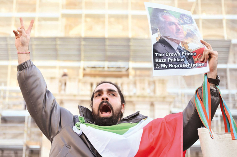 ‘Pehlevi, İran denkleminin herhangi bir yerinde olabilecek bir isim değil’