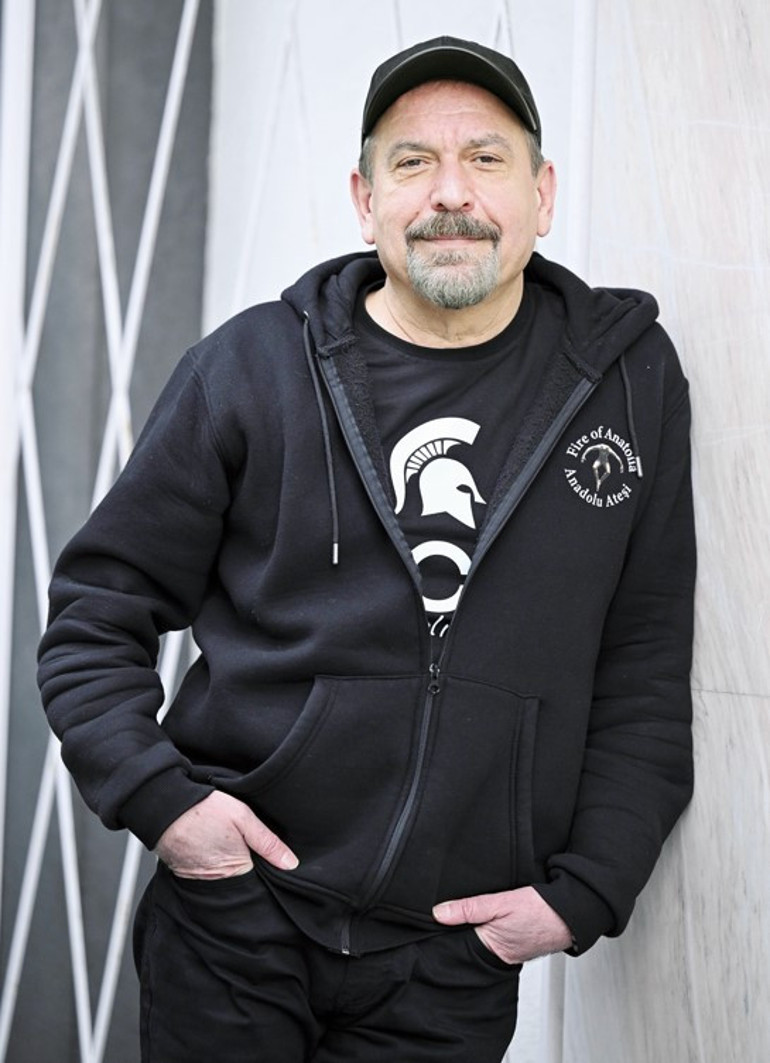 Gülbenle aslan gibi üç oğlumuz var, buna layık olmak gerekir