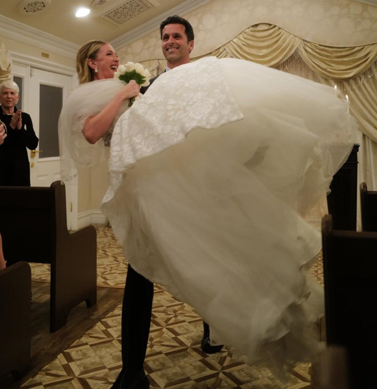 Ben gerçek aşka inanırım Ünlü oyuncu Las Vegasta evlendi