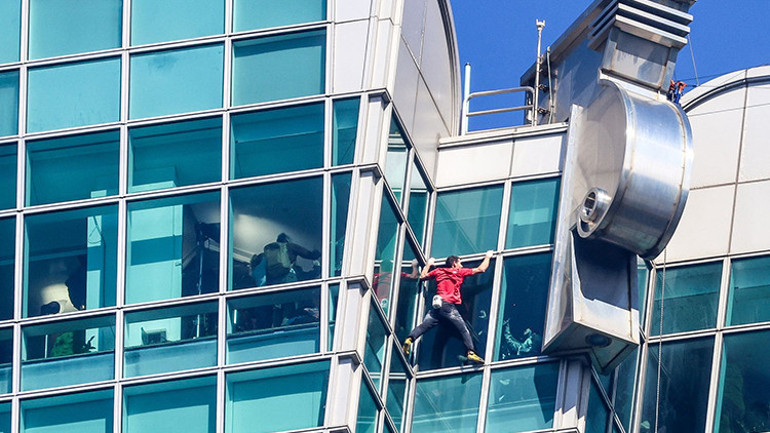 Dünyanın izlediği ipsiz tırmanış başarıyla tamamlandı