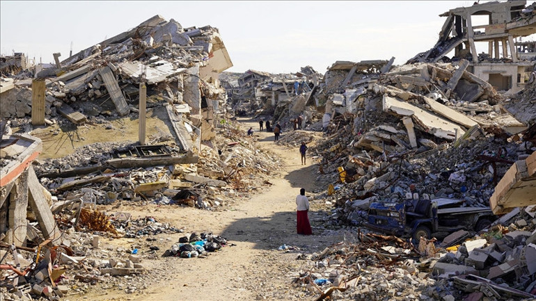 İsrailin Gazzeye saldırıları sürüyor