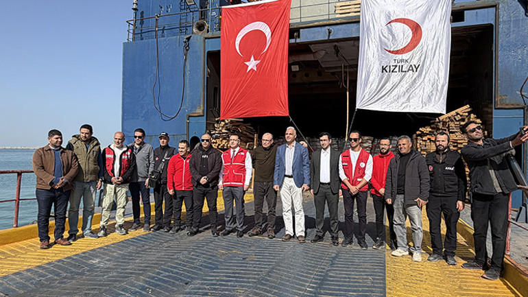 Türk Kızılayının yardım gemisi Gazze yolunda