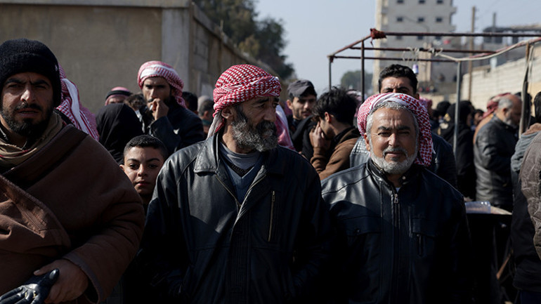 YPG/SDG kontrolündeki bölgeye insani koridorlar açıldı: Aktanda yüzlerce kimlik kartı bulundu, sahipleri kayıp