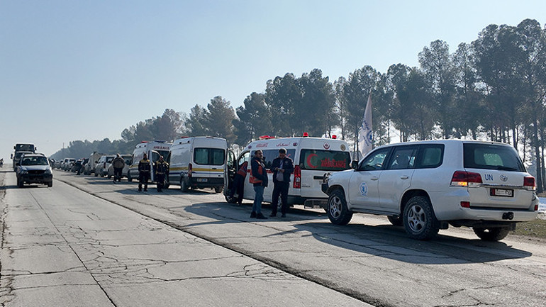 YPG/SDG kontrolündeki bölgeye insani koridorlar açıldı: Aktanda yüzlerce kimlik kartı bulundu, sahipleri kayıp