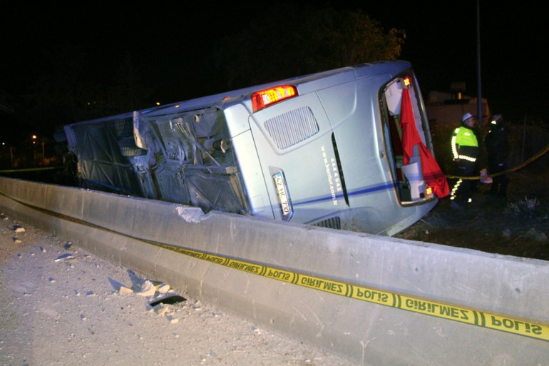 Adana otoyüs kazası
