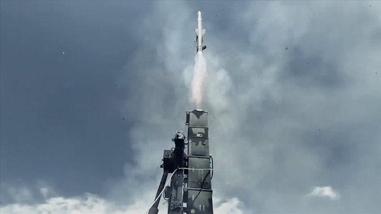  Girne çevresinde askeri hareketlilik Rumları alarma geçirdi