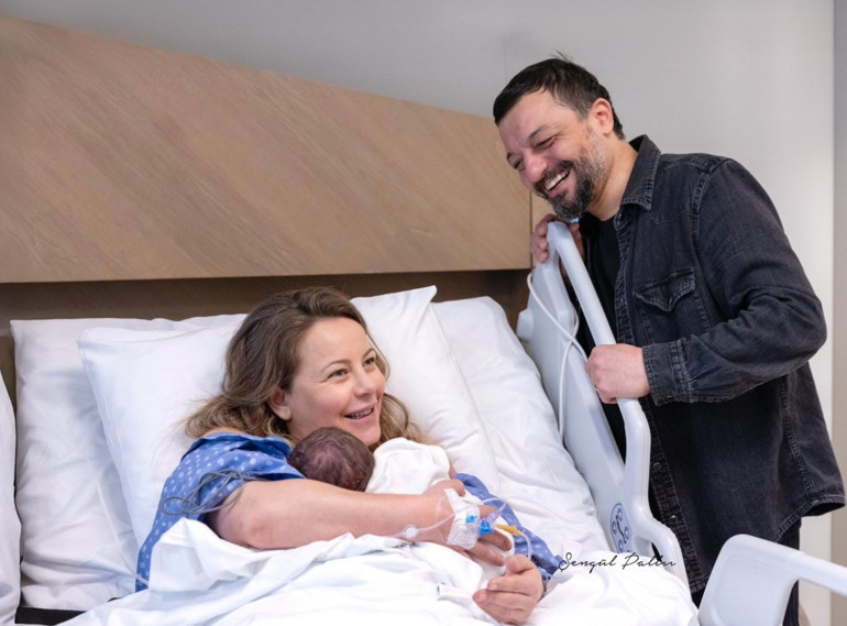 Ünlü oyuncu anne oldu.. Hoşgeldin Ali Kemal