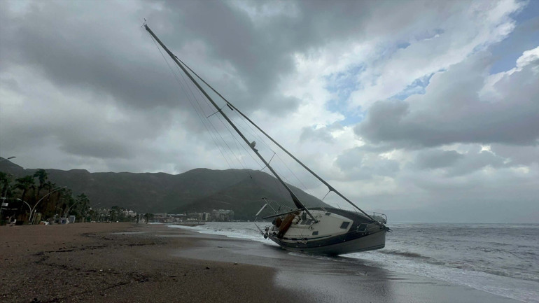 22 il için sarı kodlu meteorolojik uyarı Kuvvetli yağış ve fırtınaya dikkat
