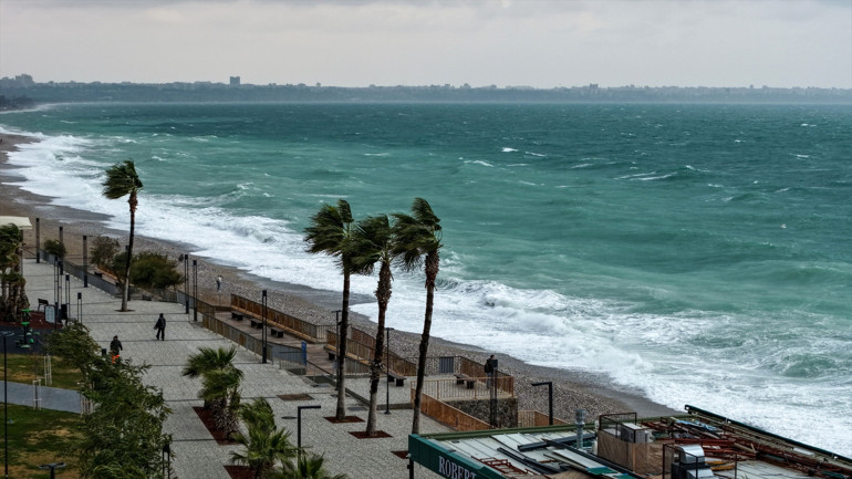 22 il için sarı kodlu meteorolojik uyarı Kuvvetli yağış ve fırtınaya dikkat