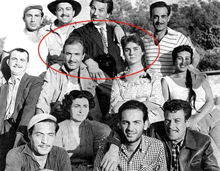 O kadar yoksul bir ailede doğmuştu ki ilk kez muz yediğinde 14 yaşındaydı... Eşsiz bakışlarıyla nice filmde oynadı... Şimdi Bodrumda ebedi aşkının kollarında son uykusunu uyuyor