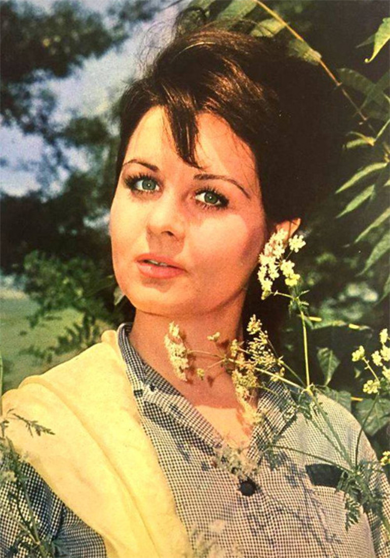 O kadar yoksul bir ailede doğmuştu ki ilk kez muz yediğinde 14 yaşındaydı... Eşsiz bakışlarıyla nice filmde oynadı... Şimdi Bodrumda ebedi aşkının kollarında son uykusunu uyuyor