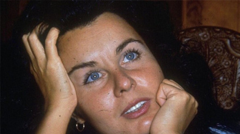 O kadar yoksul bir ailede doğmuştu ki ilk kez muz yediğinde 14 yaşındaydı... Eşsiz bakışlarıyla nice filmde oynadı... Şimdi Bodrumda ebedi aşkının kollarında son uykusunu uyuyor