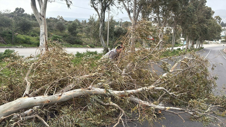 22 il için sarı kodlu meteorolojik uyarı Kuvvetli yağış ve fırtınaya dikkat