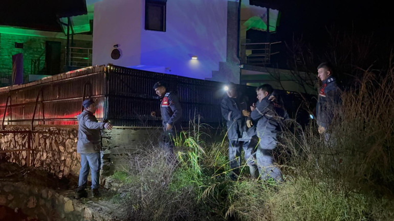 Ekiplerin kurtarma çalışması