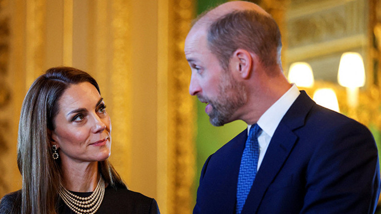 Kılıçlar çekildi… Kraliçelerin savaşı… ‘Gelinine iyi davran, onun insafına kalacaksın’