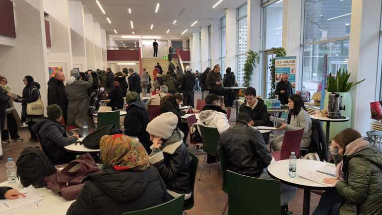 Batı Avrupa Açık Öğretim Sınavları Münih’te yoğun katılımla gerçekleştirildi