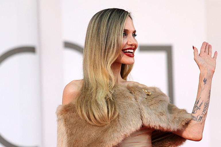 Eski kocasıyla savaşı onu tüketti… Ne parası kaldı ne de dayanma gücü… Memleketini terk edecek