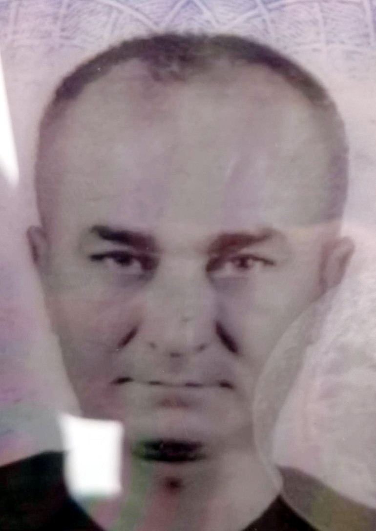 Eşinin ölü bulunduğu aracın camına vurup, Ne olur kalk aşkım diyerek gözyaşı döktü