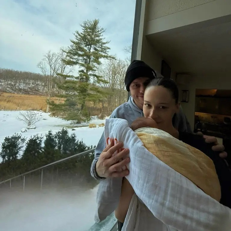  Gel hadi evlenelim, bir çocuğumuz daha olsun