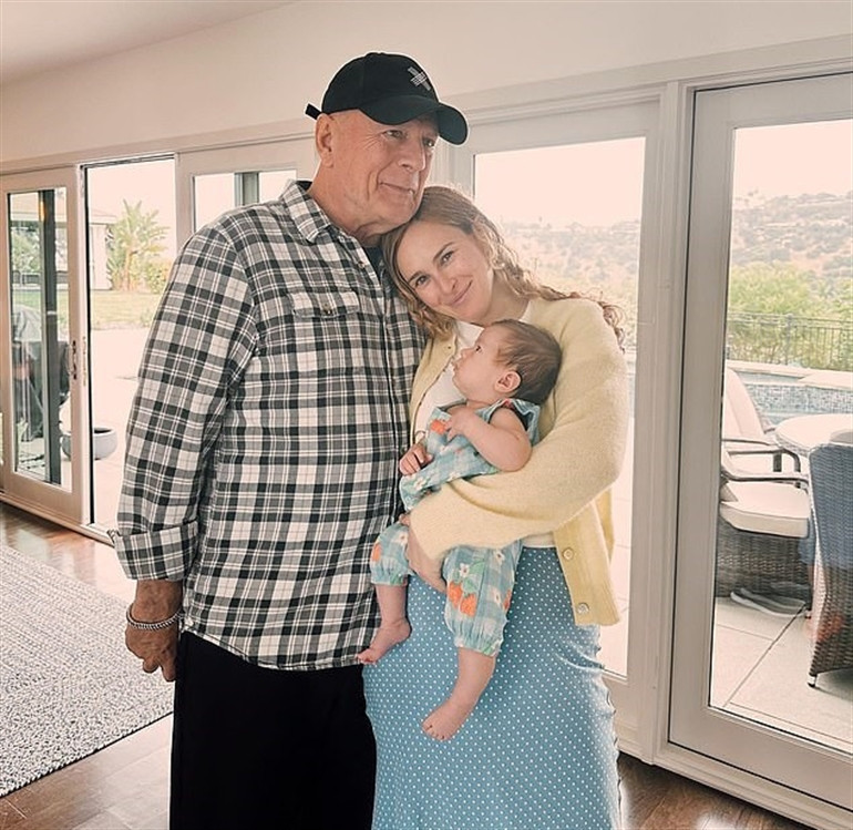 Bruce Willis’in eşinden acı sözler… ‘Kocam hastalığının farkında değil’