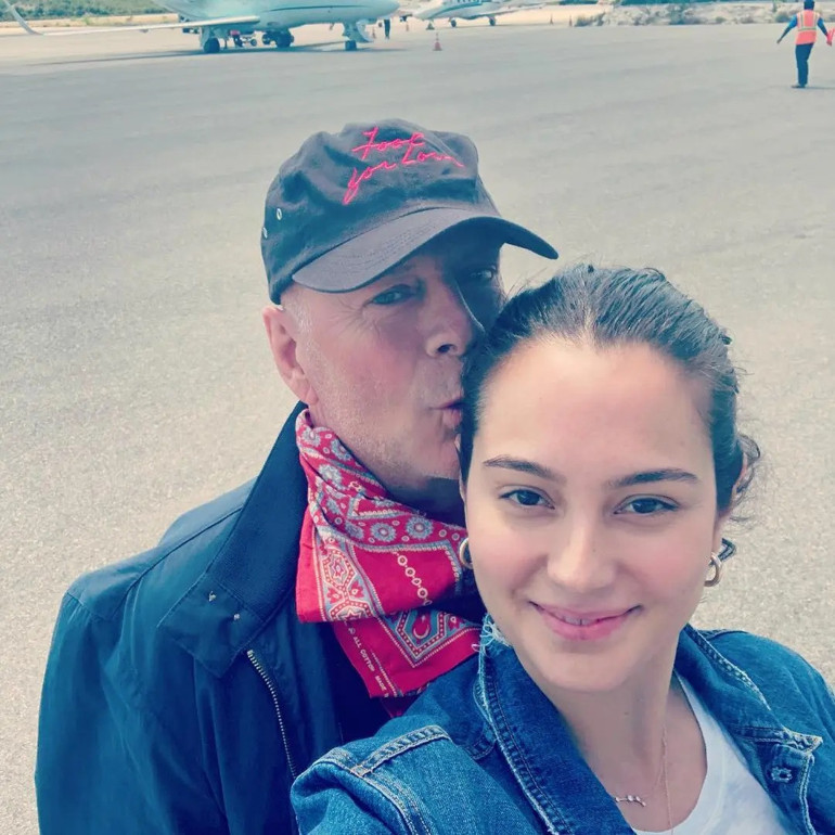 Bruce Willis’in eşinden acı sözler… ‘Kocam hastalığının farkında değil’