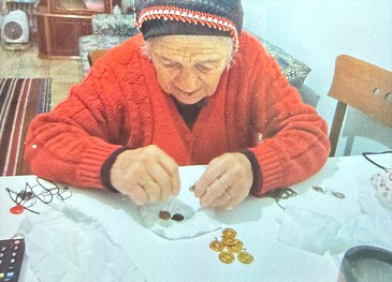 Korkunç cinayeti itiraf etti Anneannesini gezmeye diye çıkarıp bastonla öldürdü... 5 kişi gözaltında