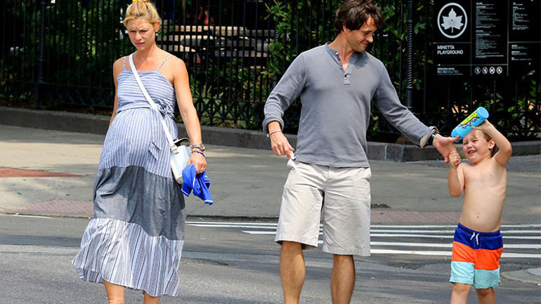 44 yaşında anne olmuştu… Ünlü oyuncudan şaşırtan itiraf… ‘Hamile olduğumu öğrenince sinir krizi geçirip ağladım’