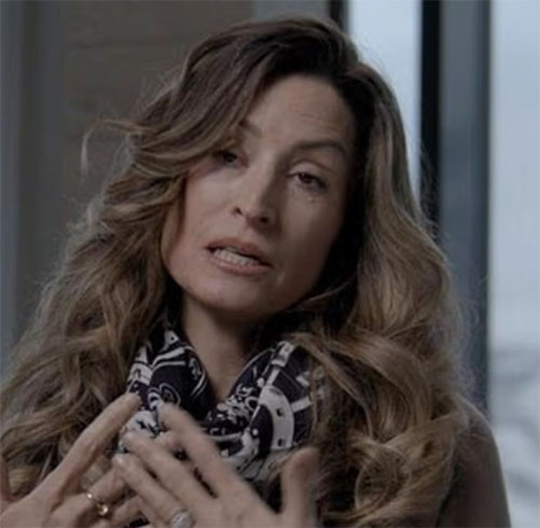 Büyük evlat kuyuya bir taş attı, ortalık karıştı... Kocan seni benimle aldattı... Oğlun da bunu kanıtladı