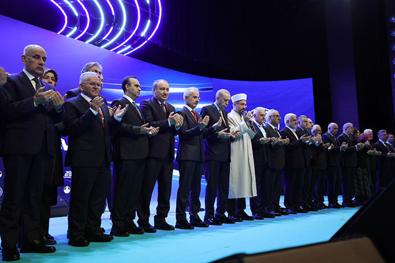 Cumhurbaşkanı Erdoğan: Muhalefetin tek yaptığı takoz koymak