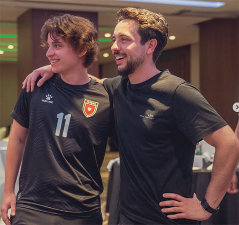 Ünlü ailede çifte doğum günü sevinci... İyi ki doğdun gururum oğlum... Seni daima seveceğim kocacığım