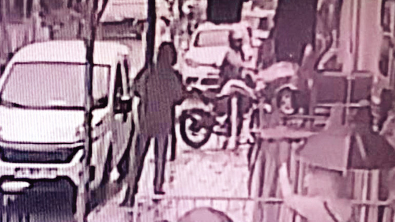 Acılı aileyi tehdit etti tutuklandı... Annesinden hadsizce para istediler