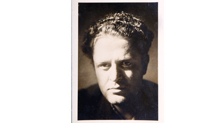 Prof. Dr. Haluk Oral: Maziyi deşen bir edebiyat arkeoloğu