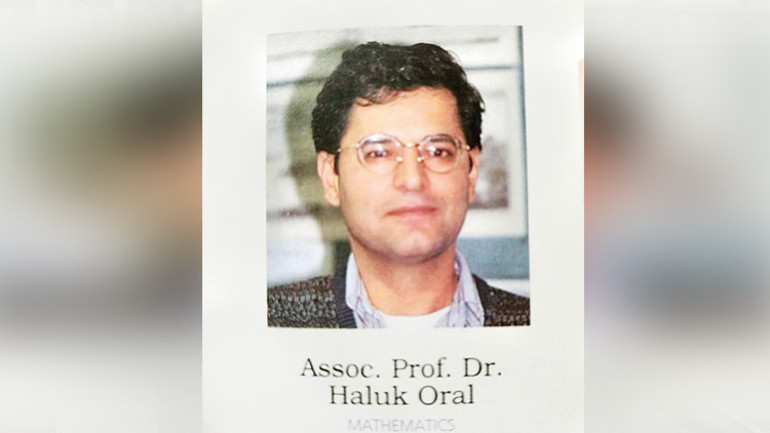 Prof. Dr. Haluk Oral: Maziyi deşen bir edebiyat arkeoloğu