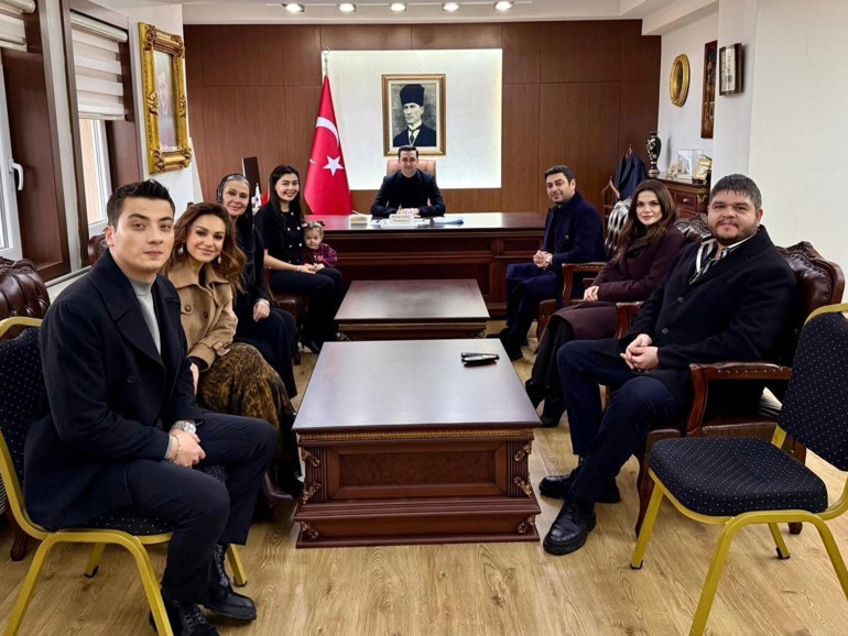 Uzak Şehir dizisinin oyuncularından Midyat Kaymakamına ziyaret