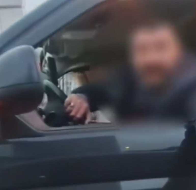 İstanbulda yol kesen maganda adliyeye sevk edildi